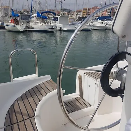 Merveilleux Moment De Detente Sur Notre Voilier * Agde