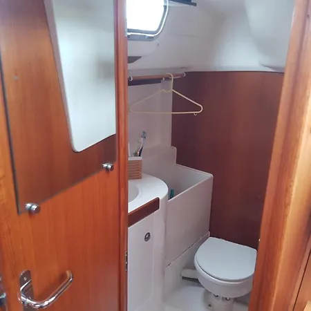 Merveilleux Moment De Detente Sur Notre Voilier Úszó hotel