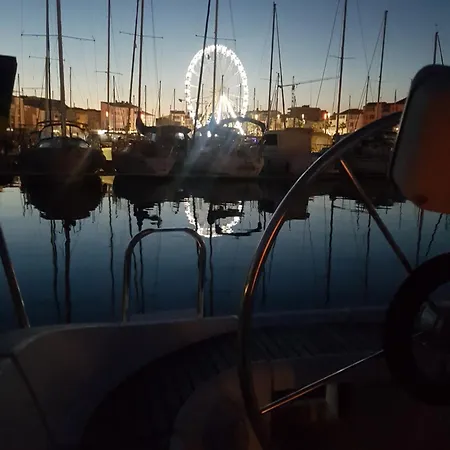 Merveilleux Moment De Detente Sur Notre Voilier * آجد